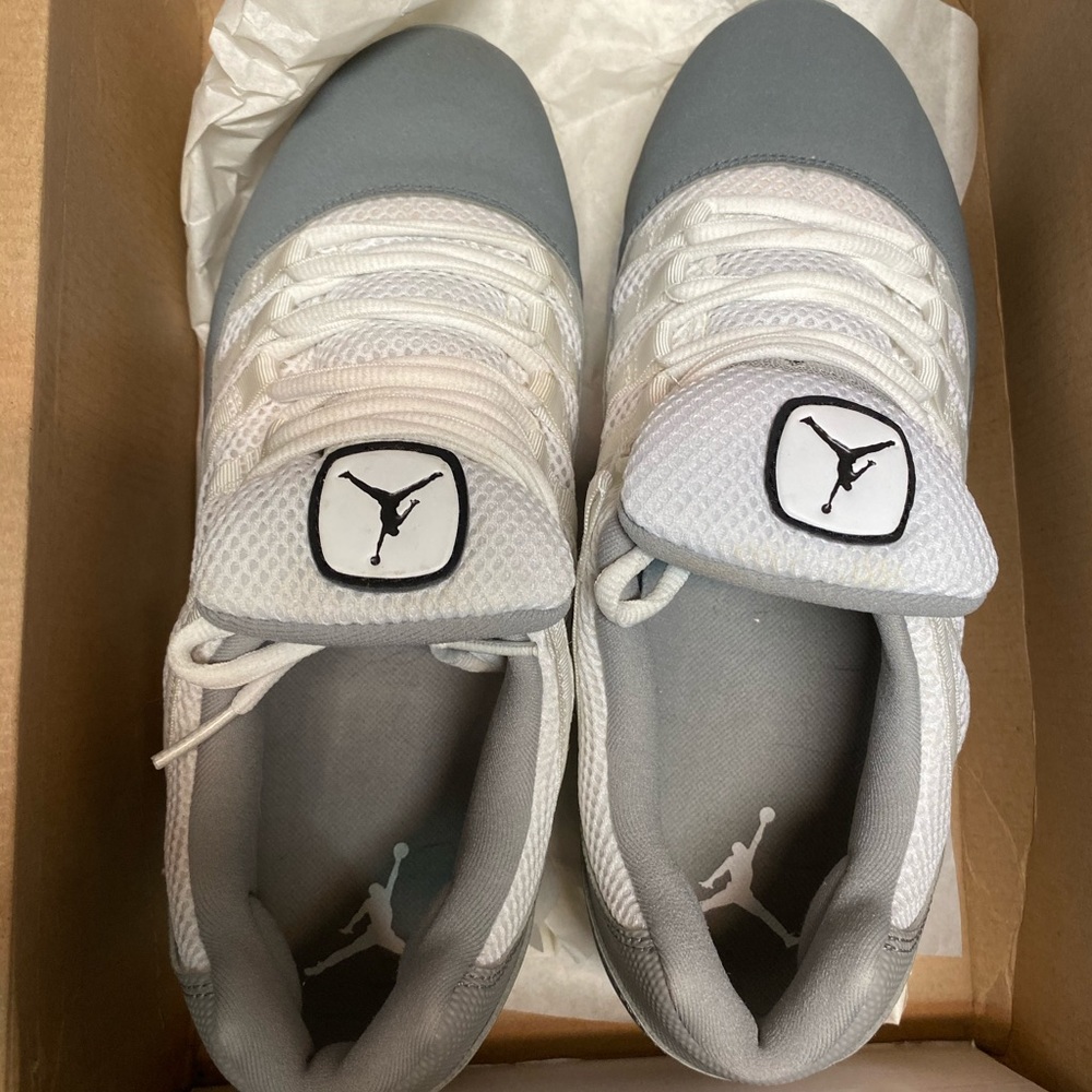 Men’s Size 8 Jordan Sneakers
